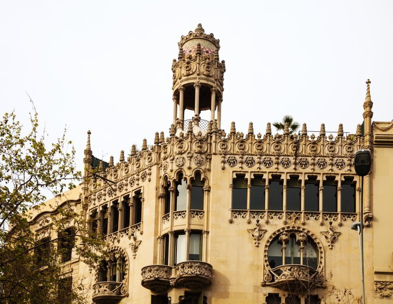 'El pintor de almas' retrata el modernismo barcelonés 3 La casa Lleó Morera, unos de los lugares más emblemáticos de Barcelona y que aparecen en El pintor de almas
