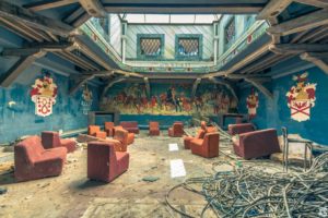 Lugares abandonados donde vivir una terrorífica noche de Halloween 7 Lugares Abandonados Discoteca Ozgur Dengiz