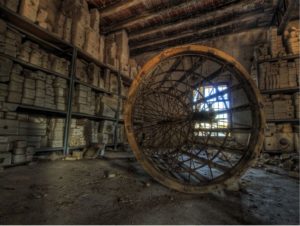 Lugares abandonados donde vivir una terrorífica noche de Halloween 6 Lugares abandonados Fábrica de muñecas de porcelana