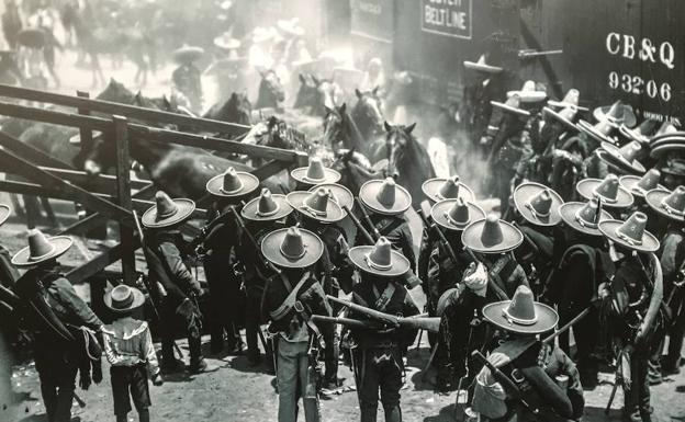 Tropas mexicanas durante la revolución