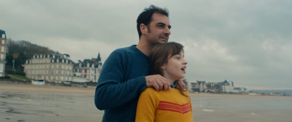 'Perfumes'. Una bienintencionada comedia francesa 2 Guillaume y Léa en la playa
