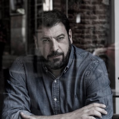 'El buen padre' un thriller adictivo y cautivador 3 Foto de archivo de Santiago Díaz, autor de 'El buen padre' y Talión''