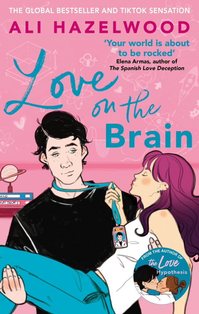 Portada de 'La química del amor' la segunda novela que publicará Contraluz de Ali Hazelwood tras 'La hipótesis del amor'