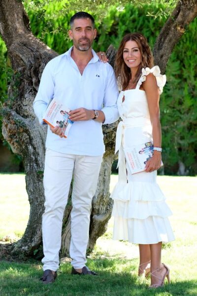Virginia Troconis y Pablo Ojeda: "Comida vamos a llevarnos bien es un libro de nutrición, sin truco mágico' 2 Virginia Troconis y Pablo Ojeda en una foto de archivo presentando su libro ' Comida vamos a llevarnos bien'