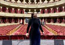 Milián Oneto en el Gran Teatro Falla, templo del Carnaval de Cádiz